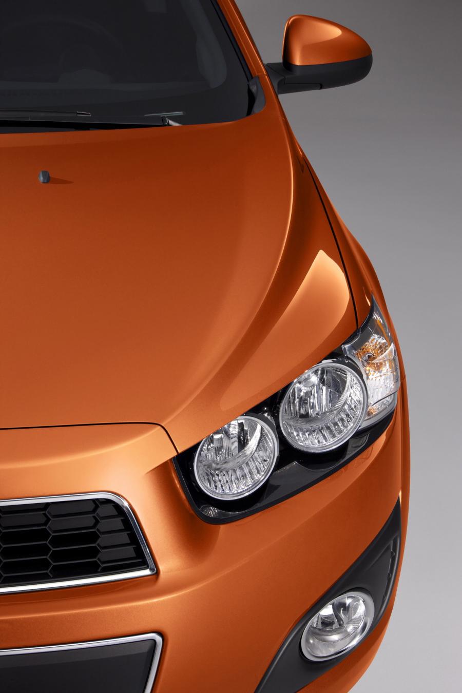  Chevrolet Sonic Hatchback 2011 года  (фото 5 из 13)
